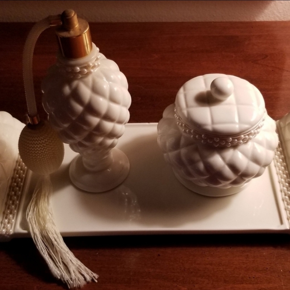 Avon Porcelain 4 Piece Dresser Set